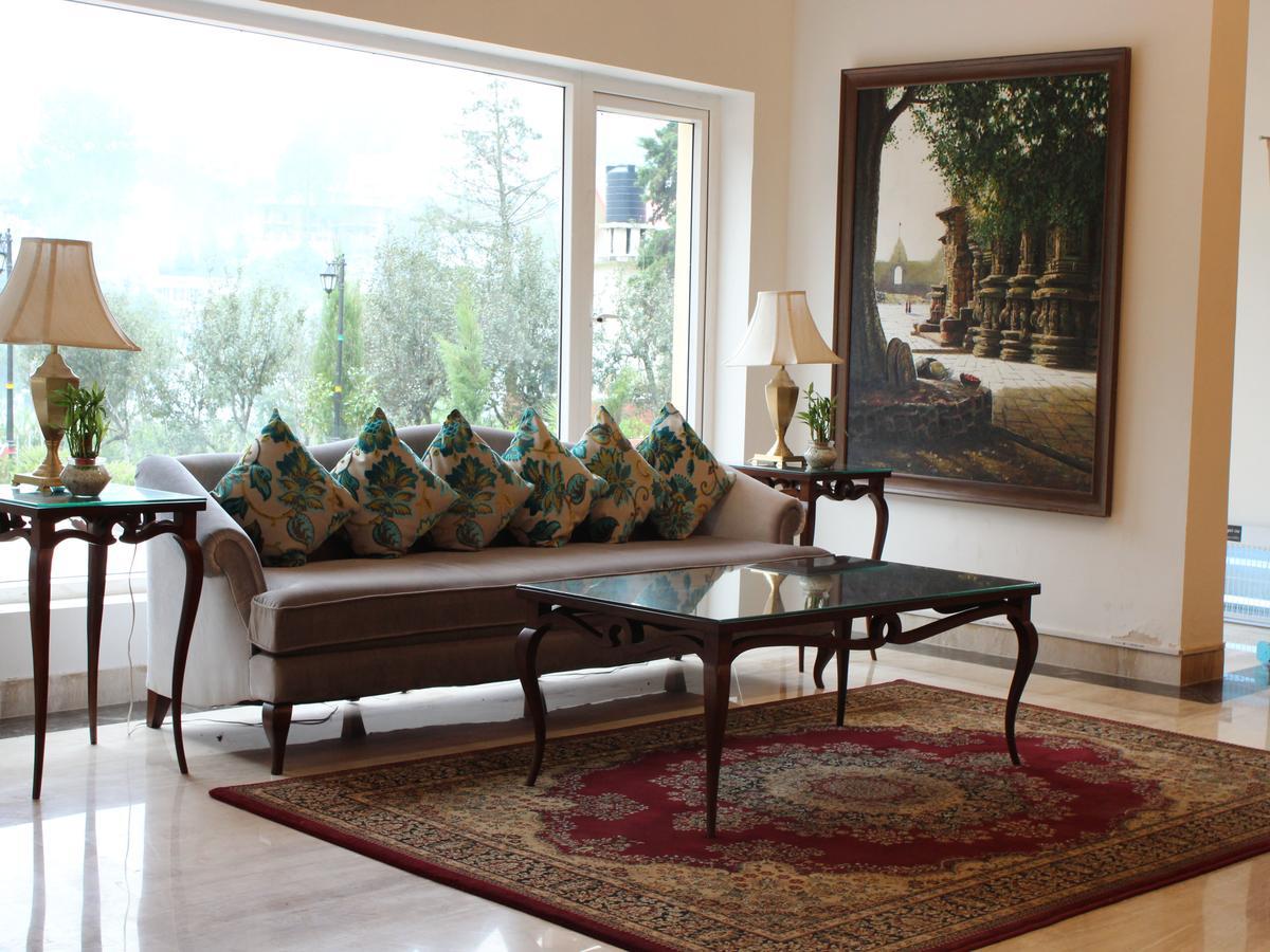 Oyo 2531 Hotel Una Comfort Misty Oak Nainital Extérieur photo